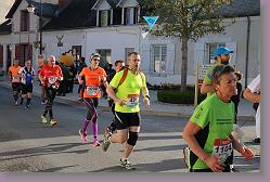 02 Marathon Cheverny 385 * 680 x 453 * (147KB)